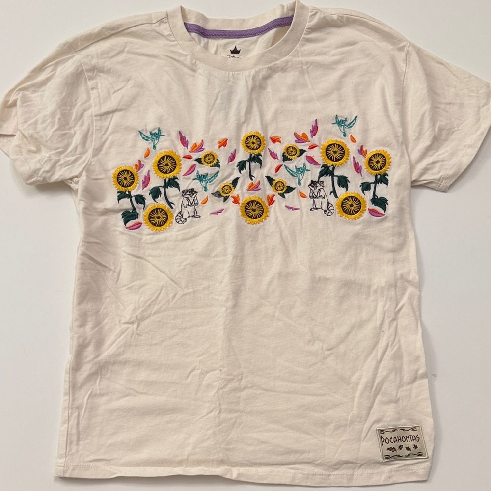 Disney Cream Pocahontas tee
